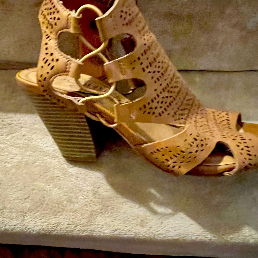 Coconut Hilled Sandal.